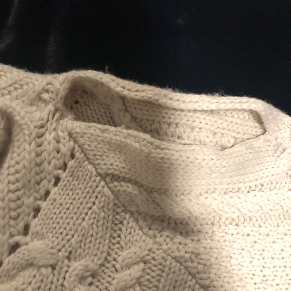 Marciano sweater with peek-a-boo shoulders - Picture 3 of 5